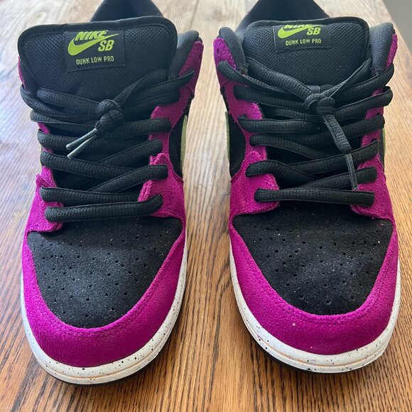 Nike SB Dunk Low Pro l. Red Plum Size 11 - No Box, great condition. - Picture 3 of 8